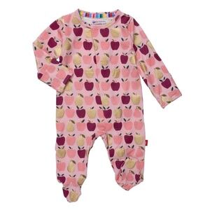 NWT Magnetic Me footie 0-3 months